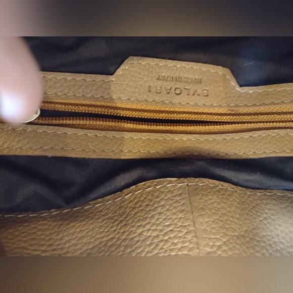 Beautiful bvlgari - Picture 2 of 4